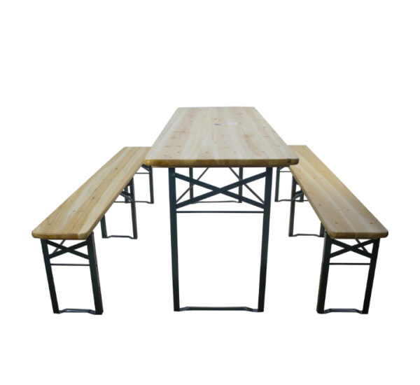 Ensemble table et banc en bois